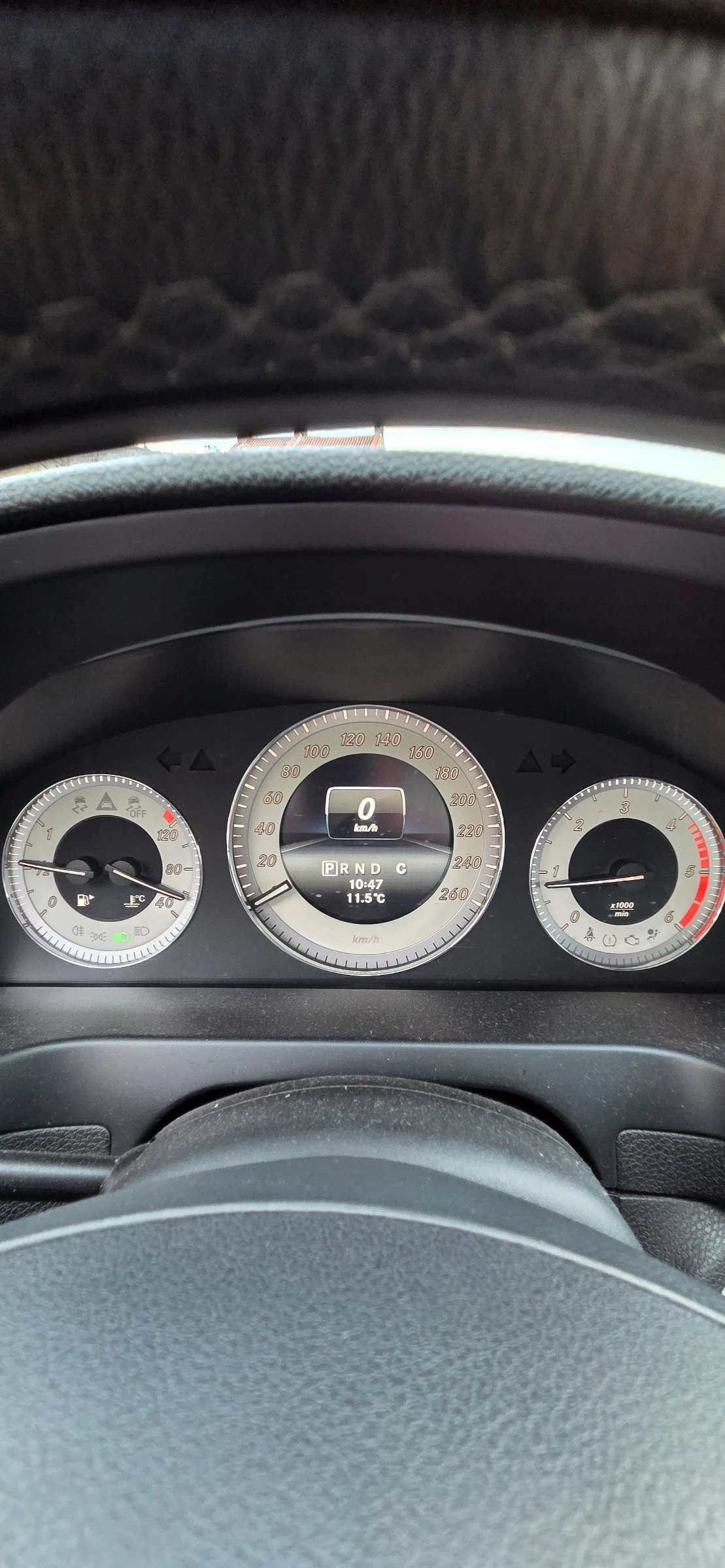 Mercedes-Benz C 220, снимка 6 - Автомобили и джипове - 54167989