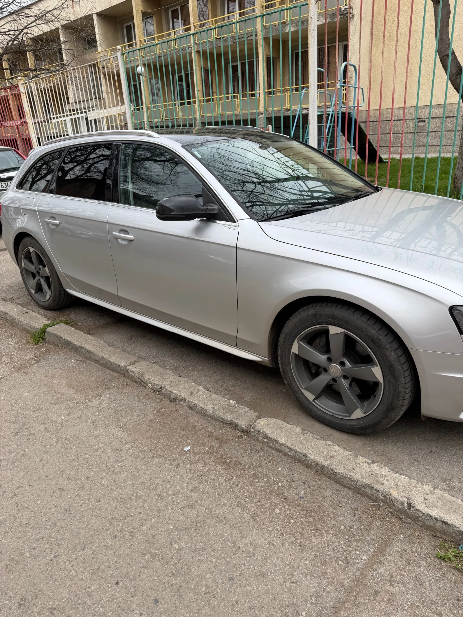 Audi A4, снимка 7 - Автомобили и джипове - 54182132