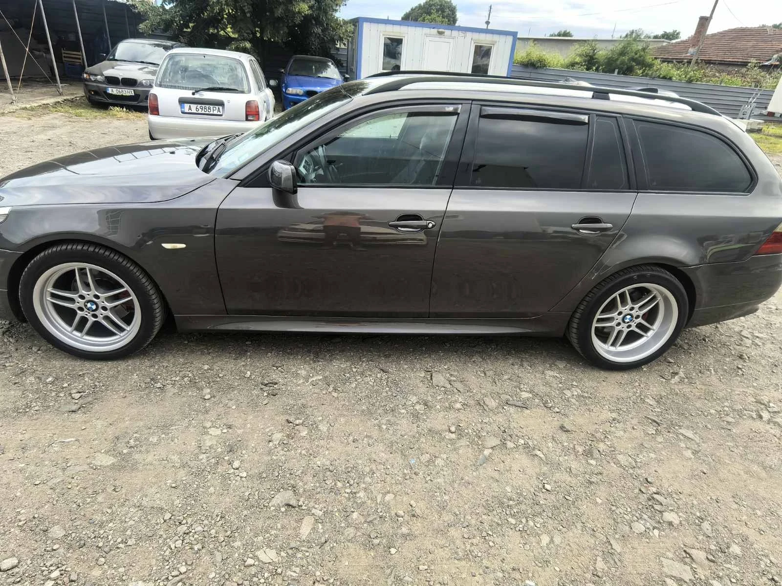 BMW 525 Е61, снимка 11 - Автомобили и джипове - 54884479