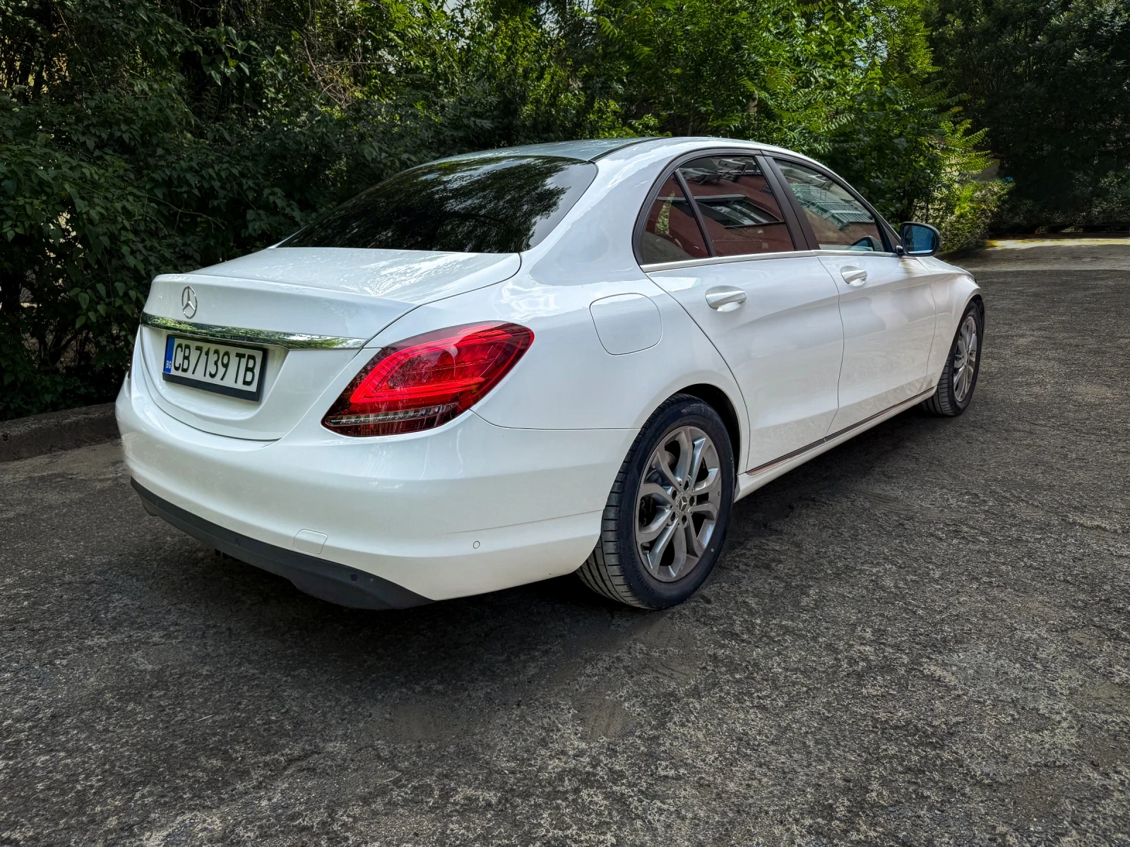 Mercedes-Benz C 220 FACELIFT/9-G/DISTRONIC/BURMESTER, снимка 4 - Автомобили и джипове - 54947260
