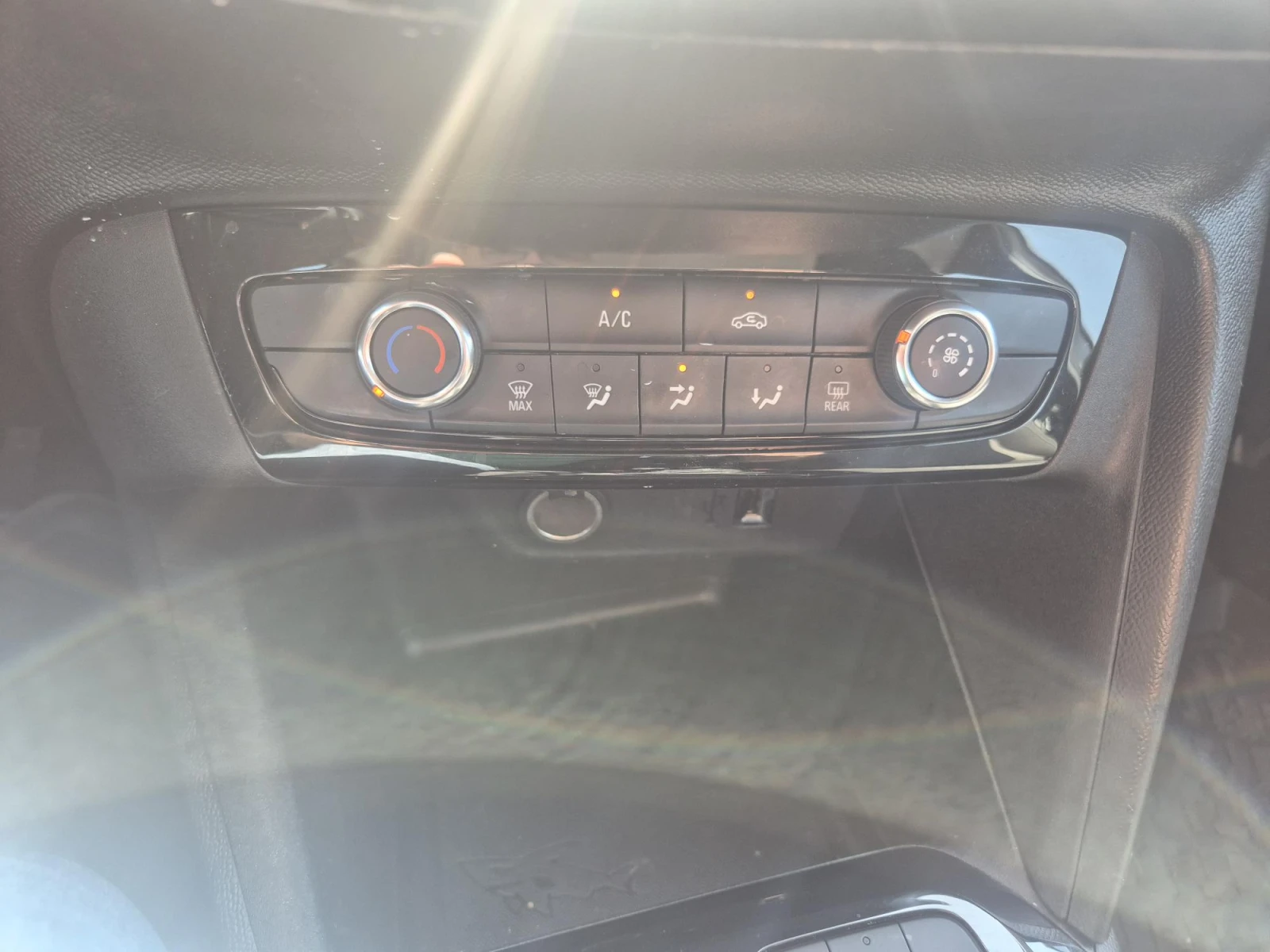 Opel Corsa Edition, снимка 11 - Автомобили и джипове - 55092427