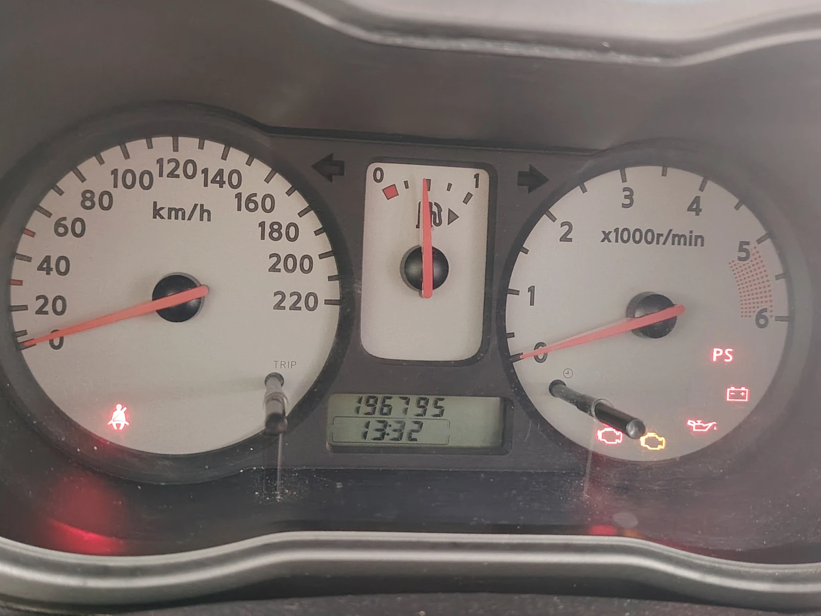 Nissan Note, снимка 9 - Автомобили и джипове - 55596034
