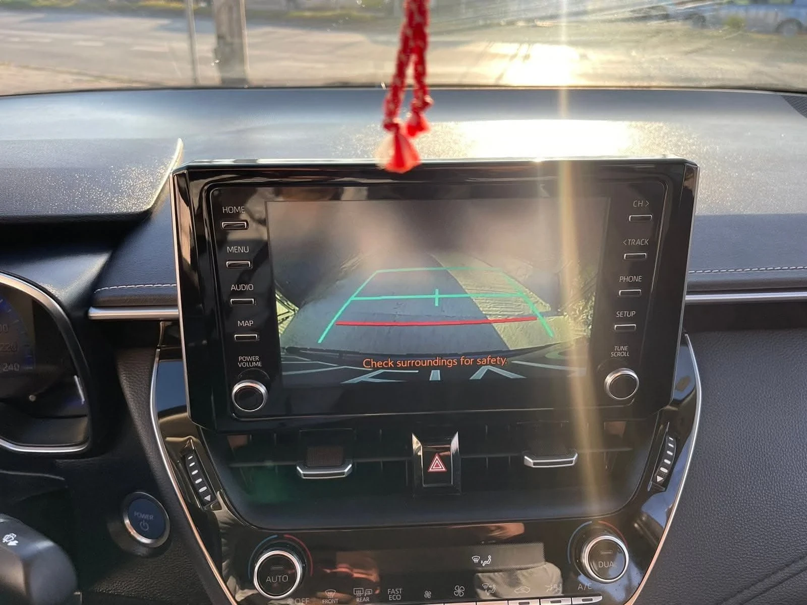 Toyota Corolla Luxury , снимка 11 - Автомобили и джипове - 56201740