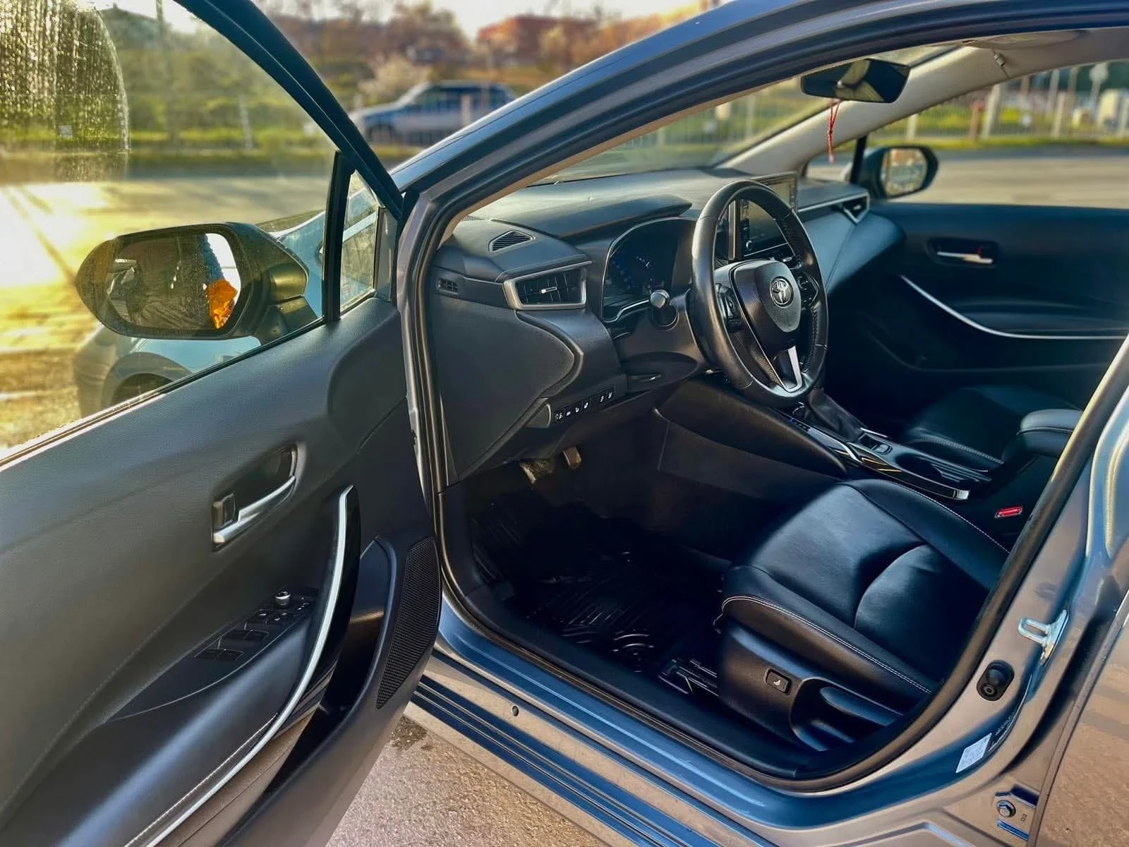 Toyota Corolla Luxury , снимка 6 - Автомобили и джипове - 56201740