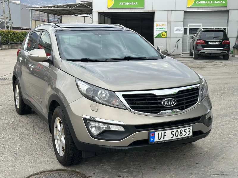 Kia Sportage, снимка 4 - Автомобили и джипове - 48633486