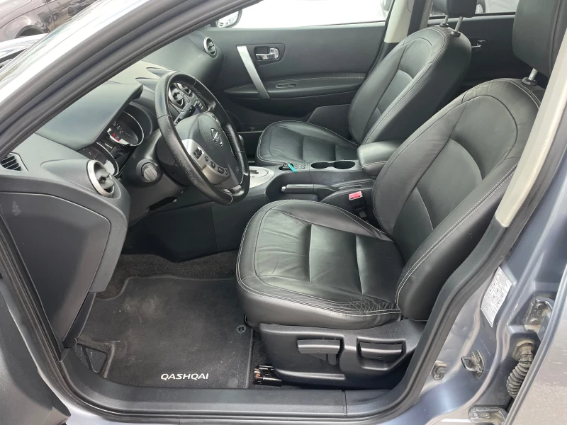 Nissan Qashqai 2.0i Automatic Full Options, снимка 10 - Автомобили и джипове - 48995172