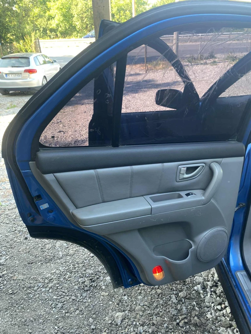 Kia Sorento 2.5D, снимка 12 - Автомобили и джипове - 52625103