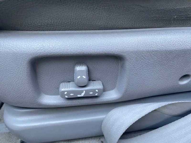 Kia Sorento 2.5D, снимка 15 - Автомобили и джипове - 52625103