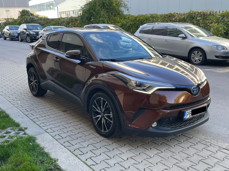 Toyota C-HR 1.8 Hybrid e-CVT Classy, снимка 2 - Автомобили и джипове - 51967352