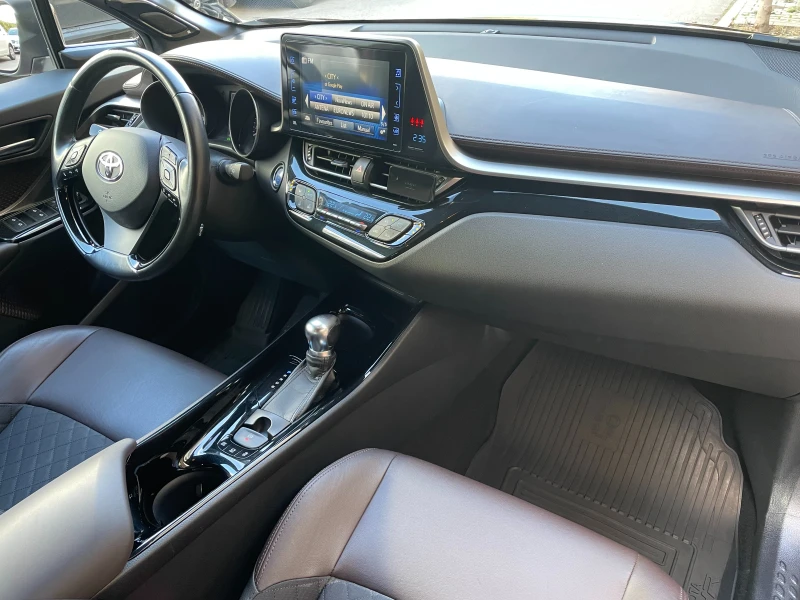 Toyota C-HR 1.8 Hybrid e-CVT Classy, снимка 16 - Автомобили и джипове - 51967352