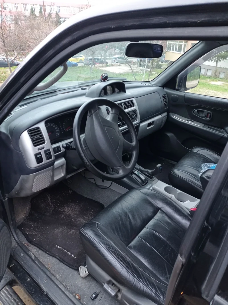 Mitsubishi Pajero sport, снимка 5 - Автомобили и джипове - 52877443