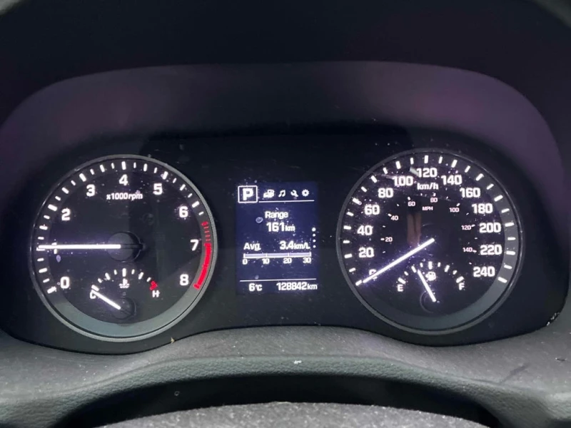 Hyundai Tucson * Noir * CARFAX * БЕЗ ПЪРВОНАЧАЛНА ВНОСКА, снимка 8 - Автомобили и джипове - 52908365