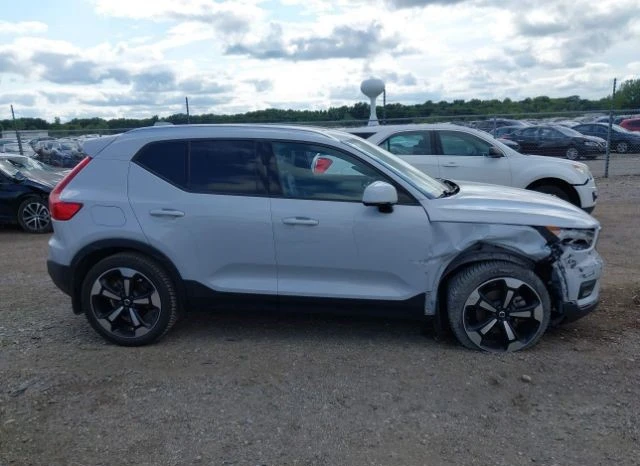 Volvo XC40 T5 MOMENTUM 4X4 ФИКСИРАНА ЦЕНА ДО БЪЛГАРИЯ!, снимка 7 - Автомобили и джипове - 47939761