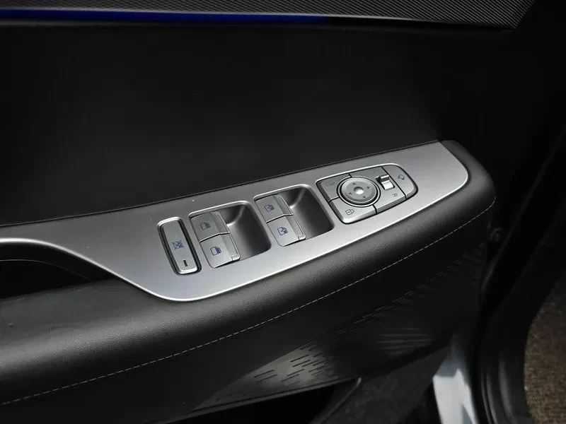 Hyundai Palisade 3.8 2WD, снимка 17 - Автомобили и джипове - 56325562