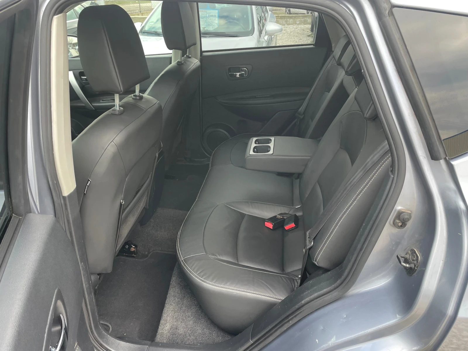 Nissan Qashqai 2.0i Automatic Full Options | Mobile.bg   11