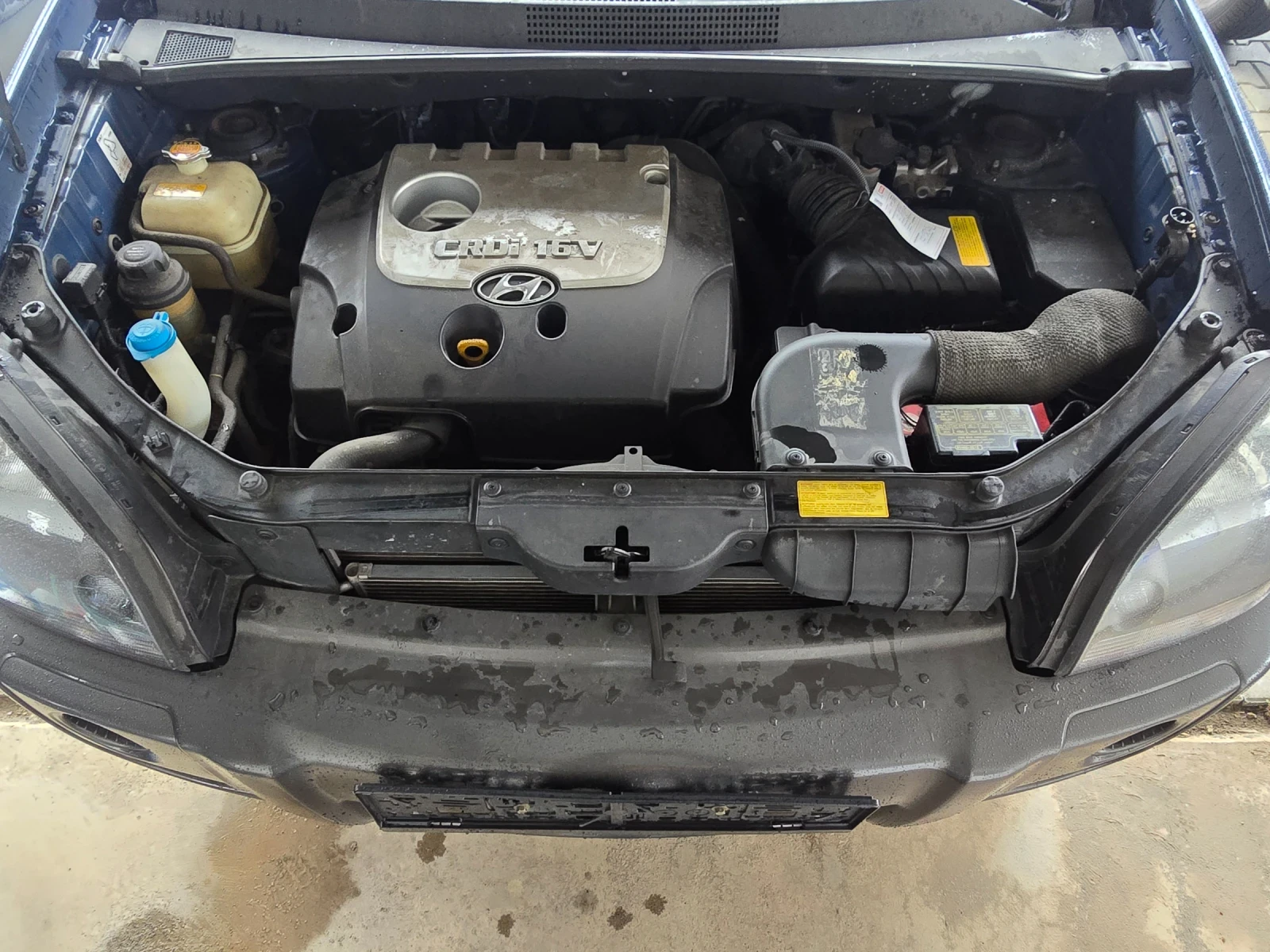 Hyundai Tucson 2.0CDRDI 113кс 4x4 132000 км. - изображение 10