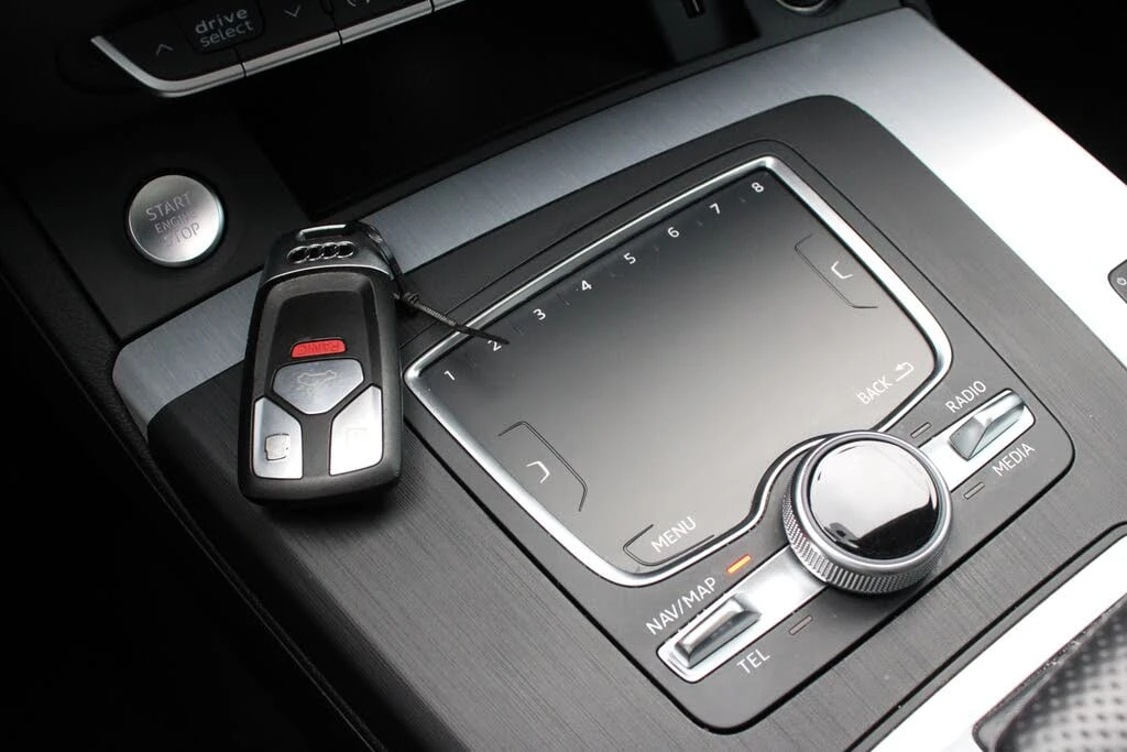 Audi Q5 *  *    *   *  | Mobile.bg   11