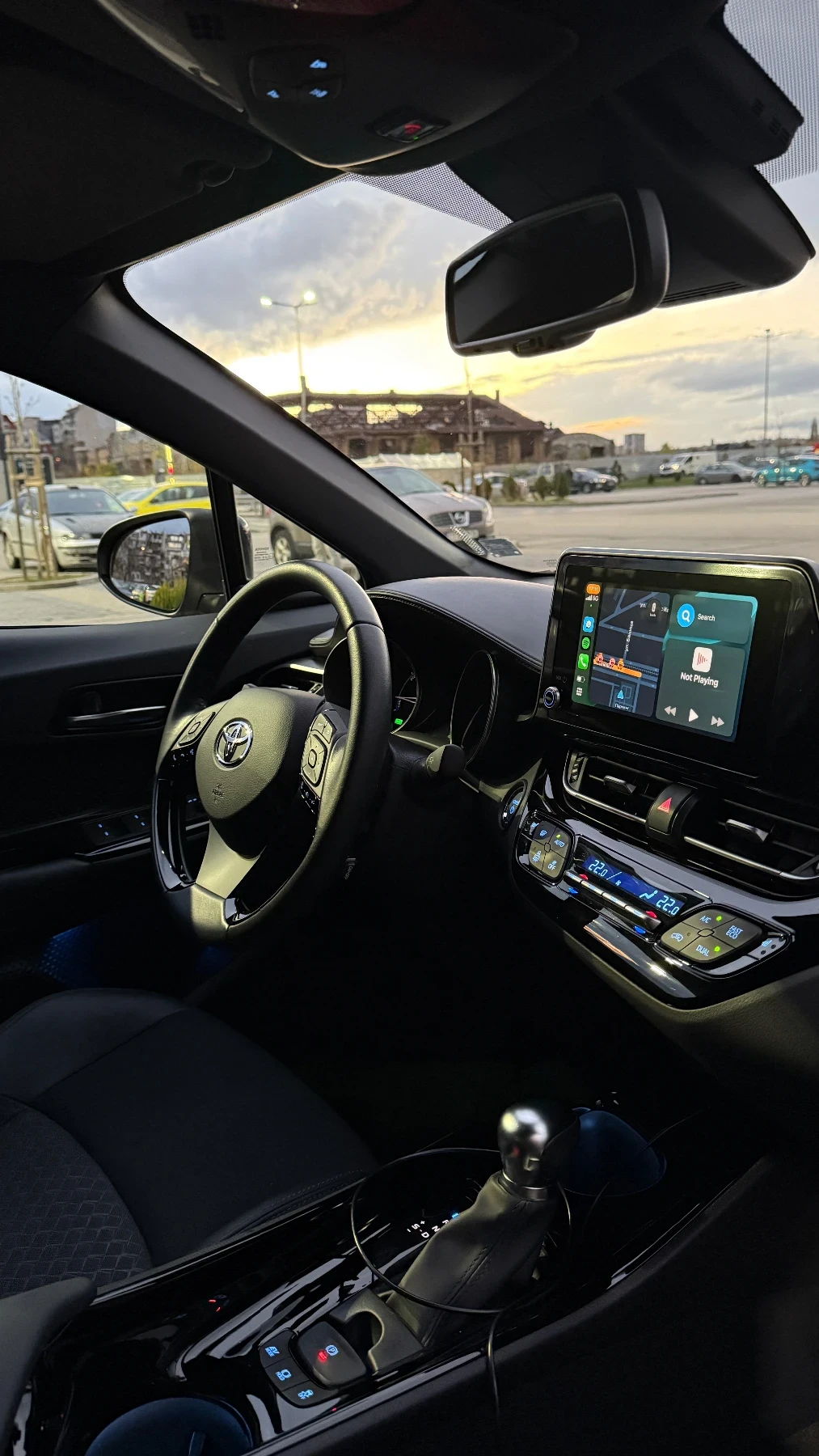 Toyota C-HR 2.0 HYBRID E-CVT Club Bi-tone  - изображение 7