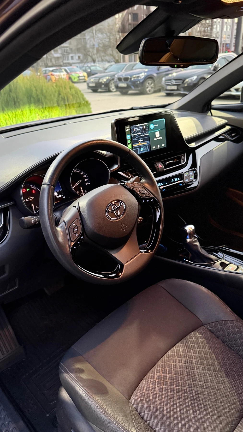 Toyota C-HR 2.0 HYBRID E-CVT Club Bi-tone  - изображение 6