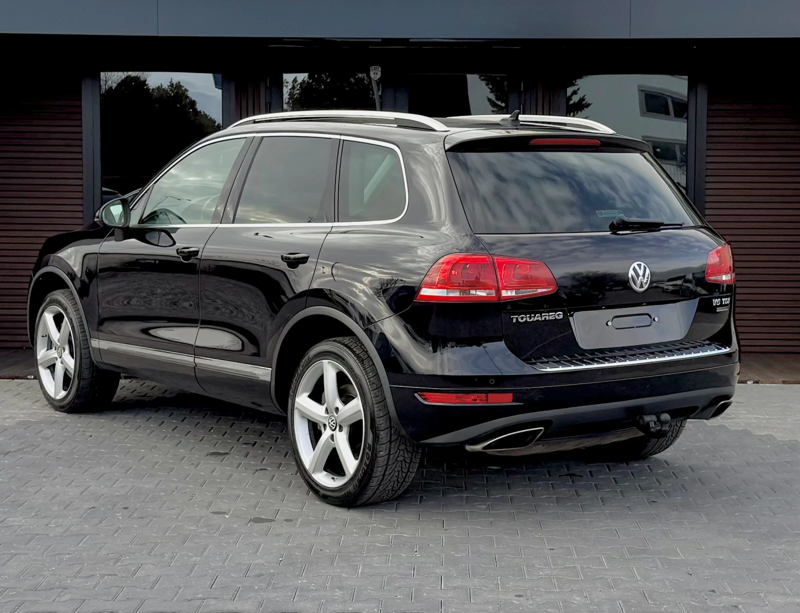 VW Touareg 3.0 TDI BLUE MOTION, снимка 4 - Автомобили и джипове - 53450604