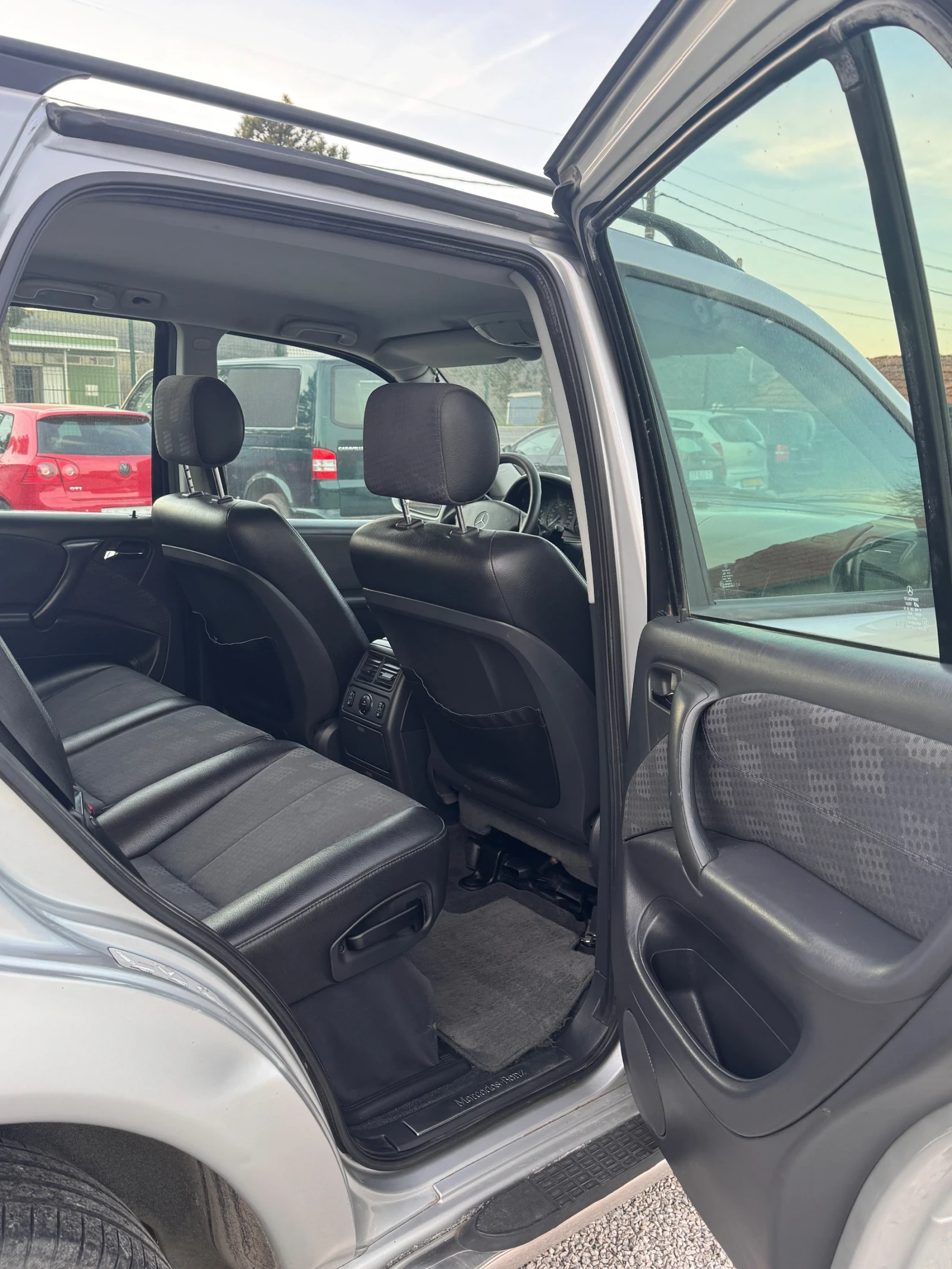 Mercedes-Benz ML 270 КОЖА КЛИМАТРОНИК АВТОМАТИК, снимка 9 - Автомобили и джипове - 54199327