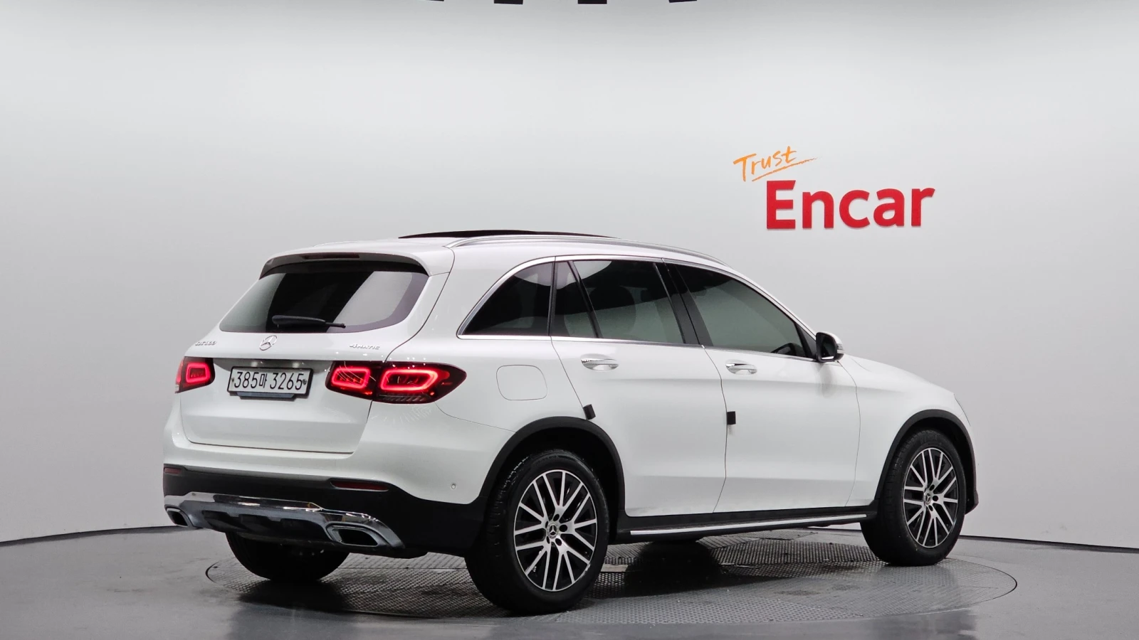 Mercedes-Benz GLC 300 4MATIC, снимка 3 - Автомобили и джипове - 54945542