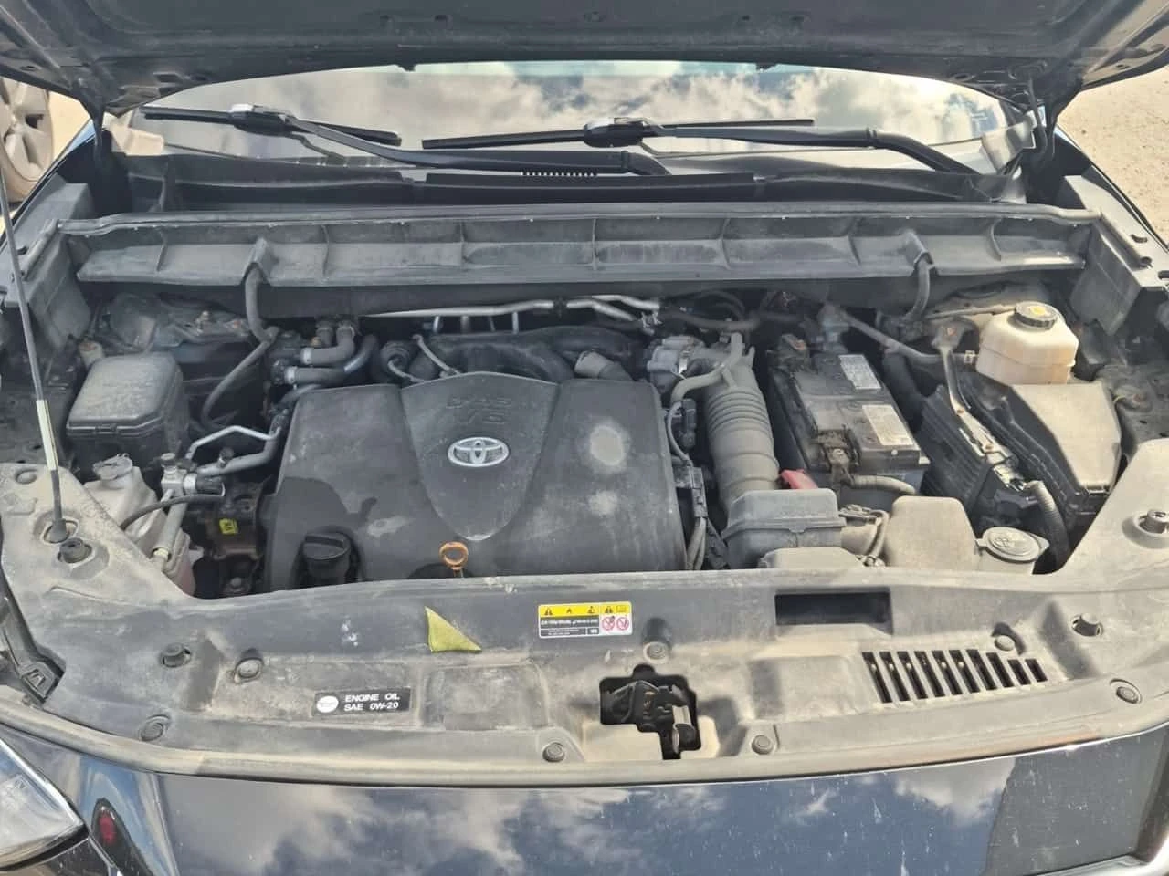 Toyota Highlander XLE| PANO| ПОДГРЕВИ| 2 КЛЮЧА| 7 МЕСТЕН| , снимка 15 - Автомобили и джипове - 55233631