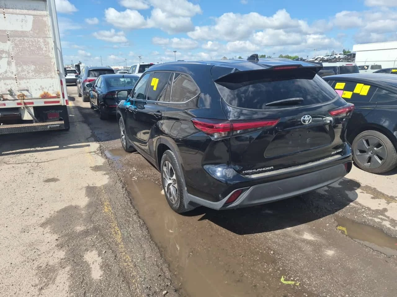 Toyota Highlander XLE| PANO| ПОДГРЕВИ| 2 КЛЮЧА| 7 МЕСТЕН| , снимка 4 - Автомобили и джипове - 55233631