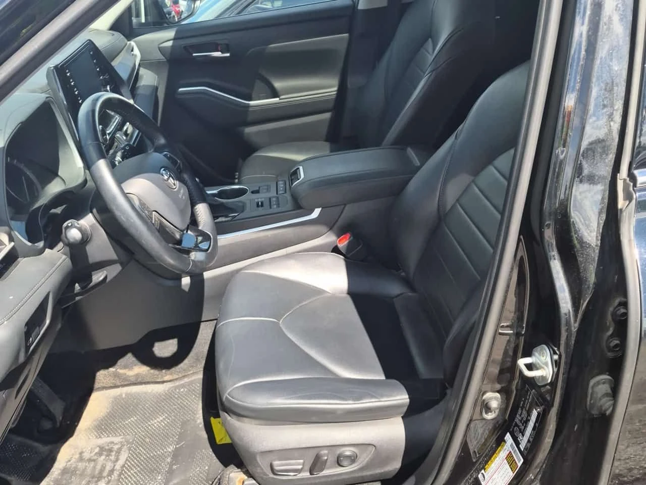 Toyota Highlander XLE| PANO| ПОДГРЕВИ| 2 КЛЮЧА| 7 МЕСТЕН| , снимка 7 - Автомобили и джипове - 55233631