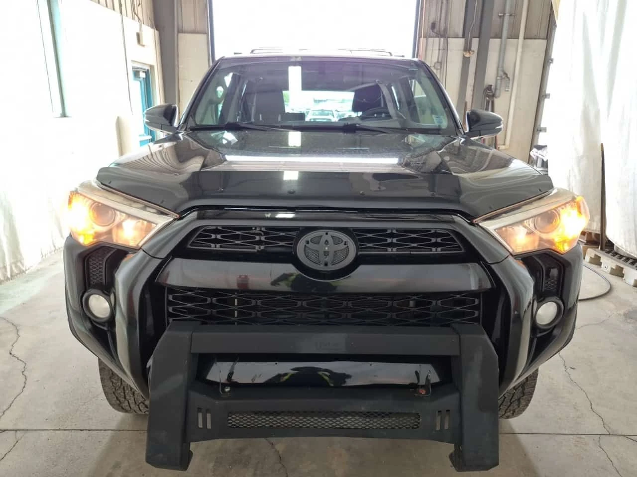 Toyota 4runner * SR5 * CARFAX * БЕЗ ПЪРВОНАЧАЛНА ВНОСКА, снимка 17 - Автомобили и джипове - 55349990