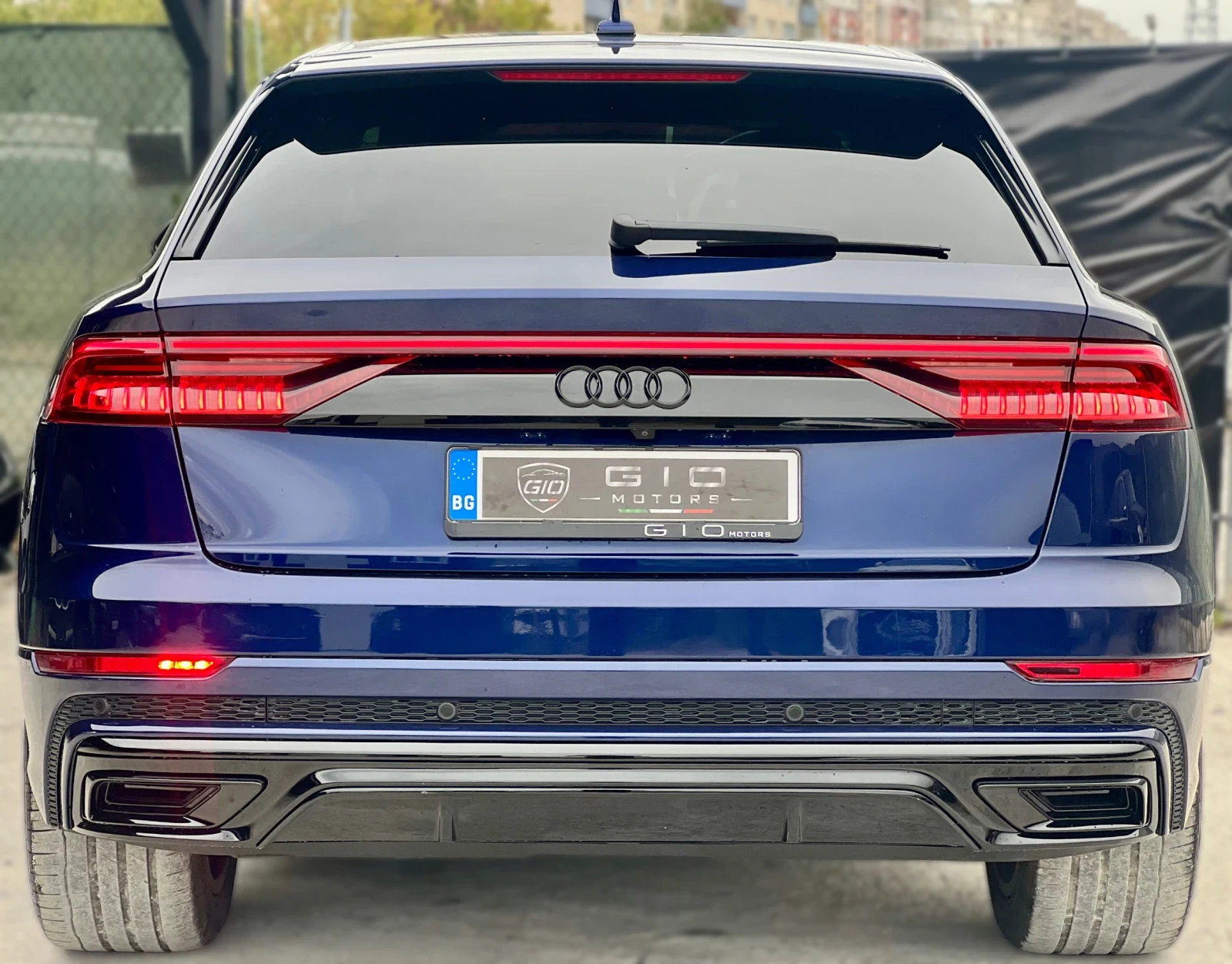 Audi Q8 50TDI* S-Line* Вакум* Distronic* Камера* Кожа* , снимка 5 - Автомобили и джипове - 56231667