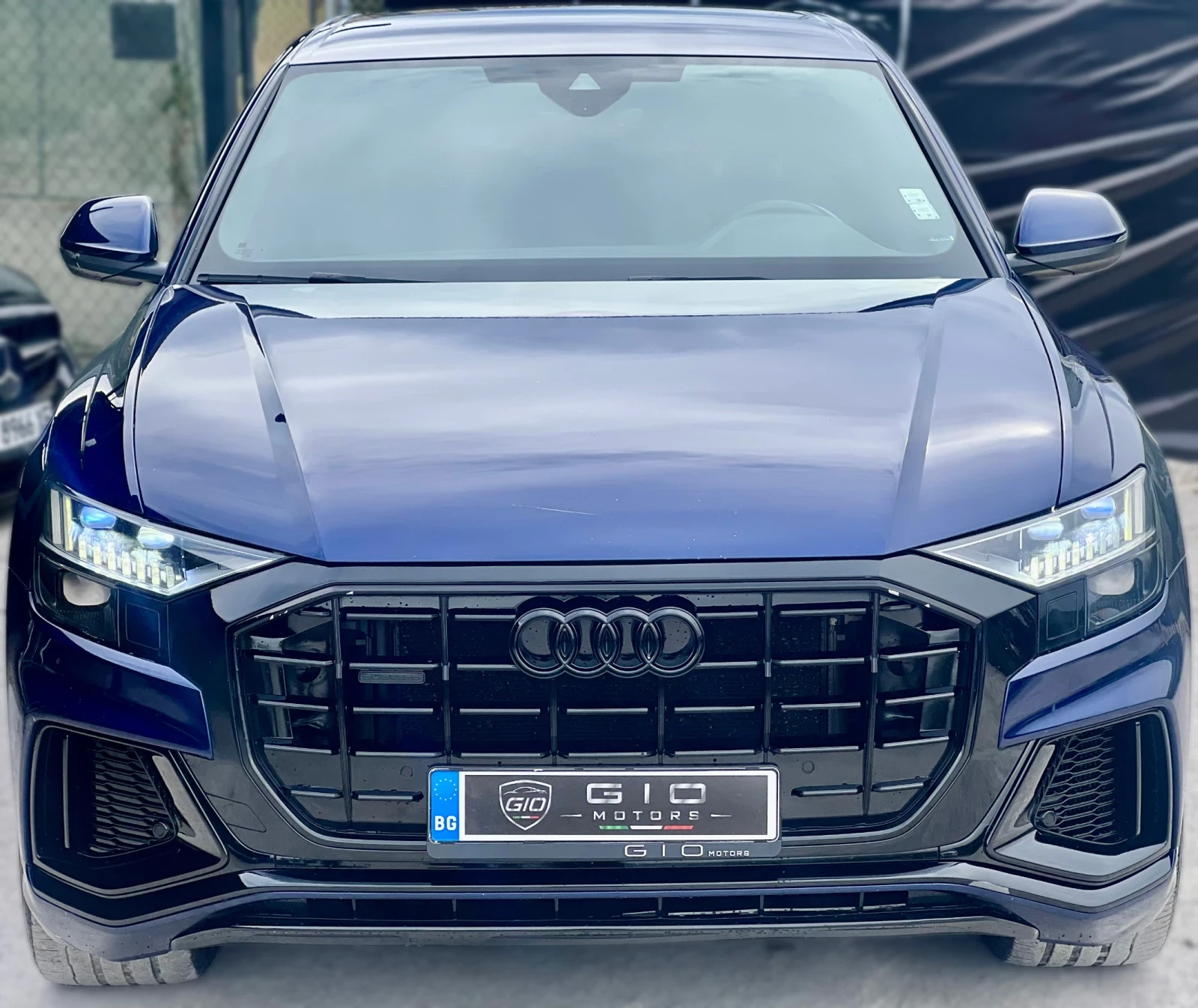 Audi Q8 50TDI* S-Line* Вакум* Distronic* Камера* Кожа* , снимка 3 - Автомобили и джипове - 56231667