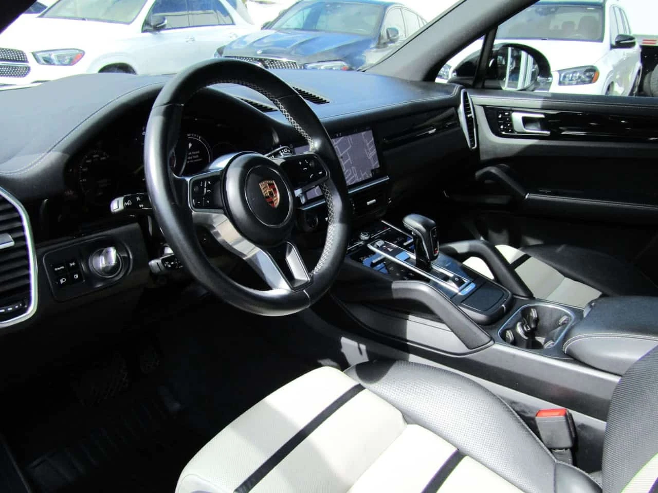 Porsche Cayenne E Hybrid Distronic , Extended Leather , снимка 12 - Автомобили и джипове - 56372366