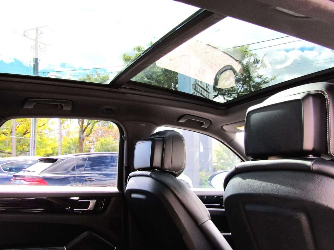 Porsche Cayenne E Hybrid Distronic , Extended Leather , снимка 10 - Автомобили и джипове - 56372366