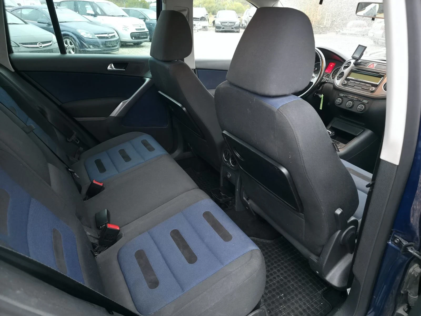 VW Tiguan 2.0TDI-140PS-DSG-4X4, снимка 9 - Автомобили и джипове - 56719713