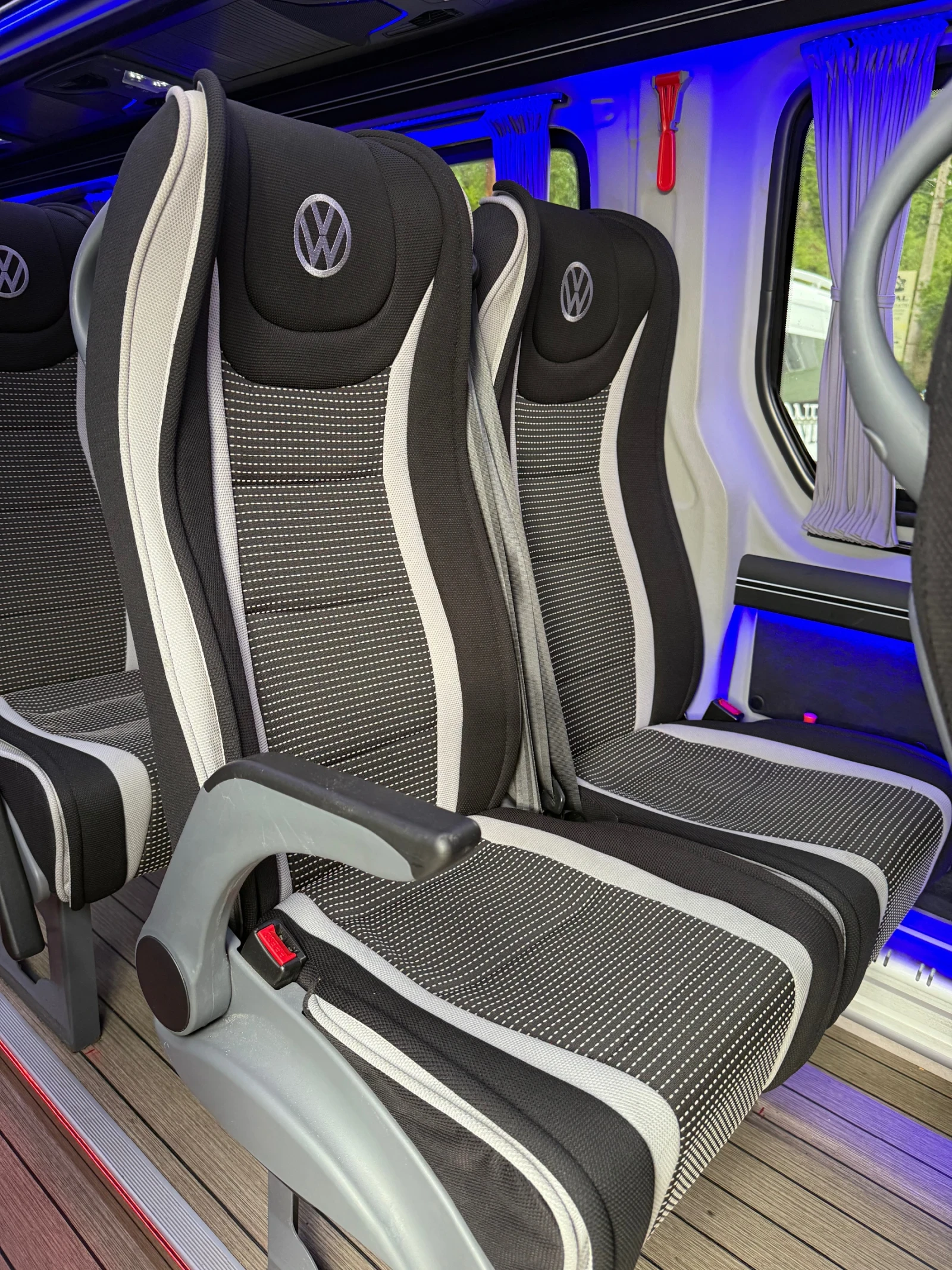 VW Crafter 50 20 места XXL - изображение 9