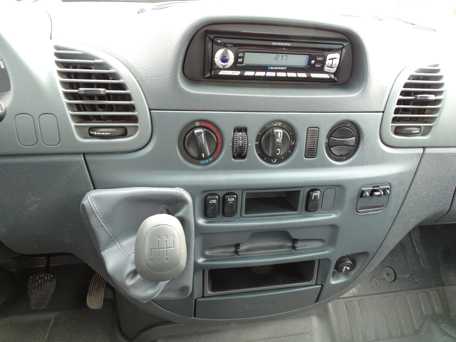 Mercedes-Benz Sprinter 313 * * * ТРИСТРАНЕН САМОСВАЛ * * * ВНОС ОТ ШВЕЙЦАРИЯ, снимка 15 - Бусове и автобуси - 56267845