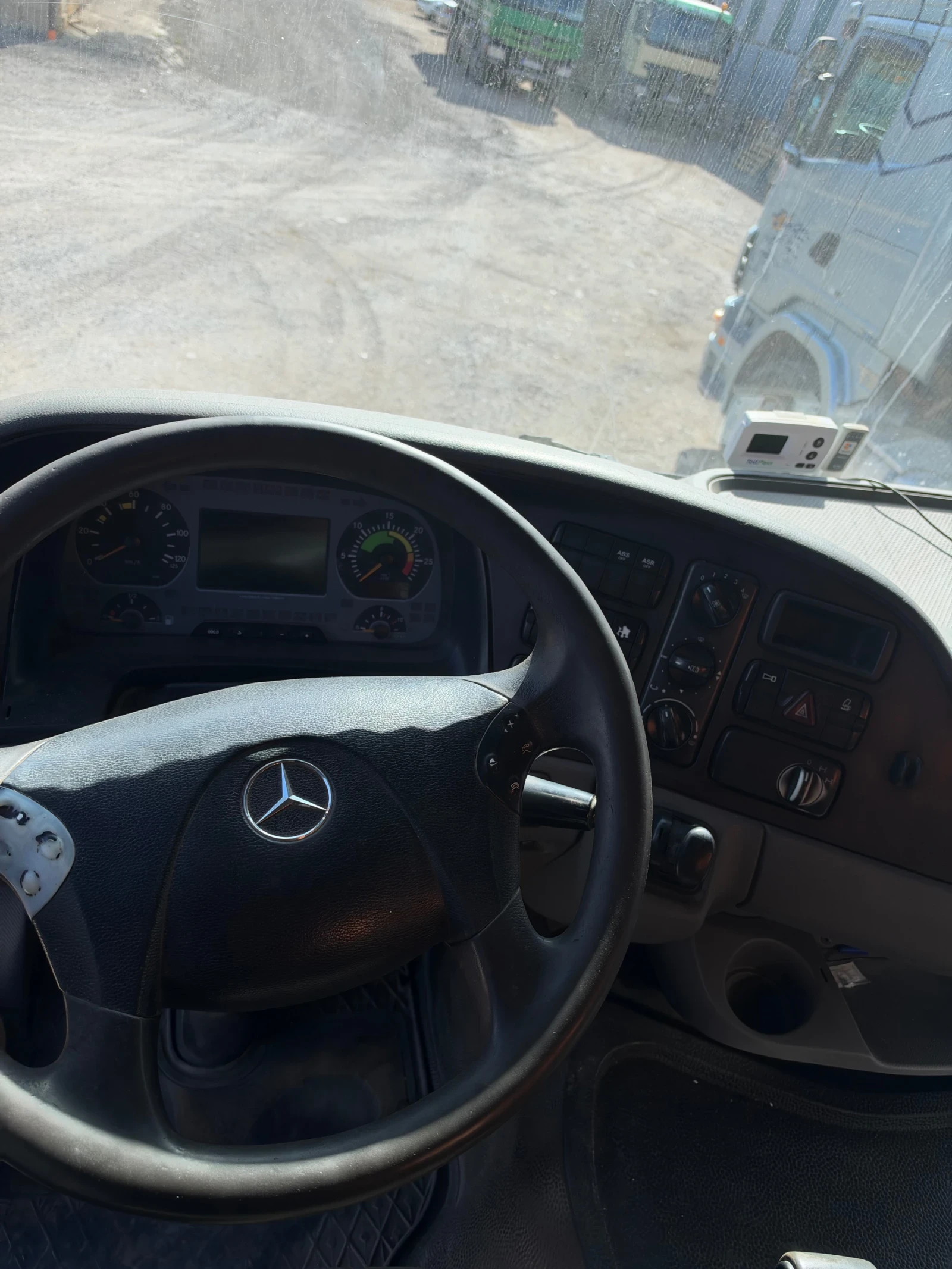 Mercedes-Benz Actros, снимка 7 - Камиони - 56213220