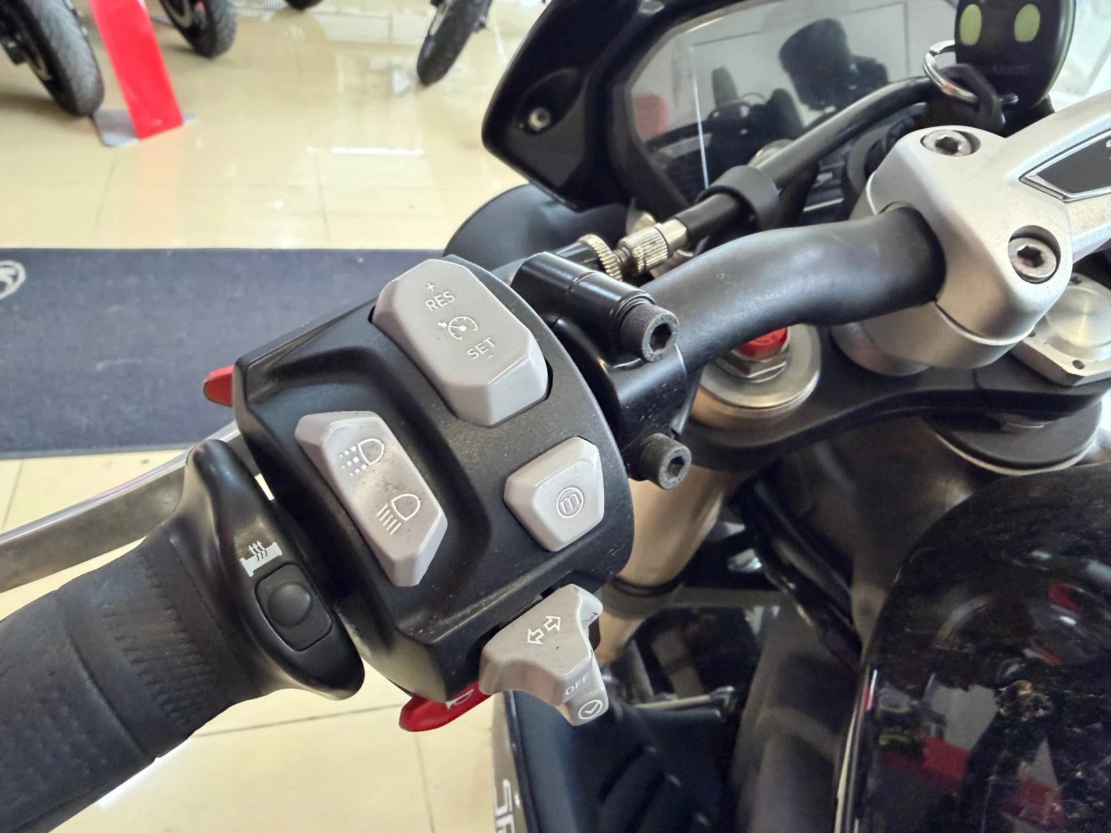 Triumph Speed Triple 1050 ABS TC | Mobile.bg � ����������� 15