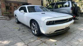 Dodge Challenger 5.7HEMI, снимка 3