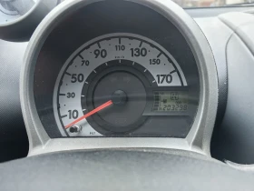 Toyota Aygo 1.0 бензин, Автоматик, Климатик, 5 врати - 2150 € / 4205.03 лв. - 49043681 15