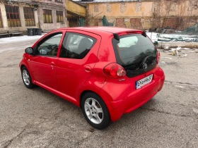 Toyota Aygo 1.0 бензин, Автоматик, Климатик, 5 врати - 2150 € / 4205.03 лв. - 49043681 6