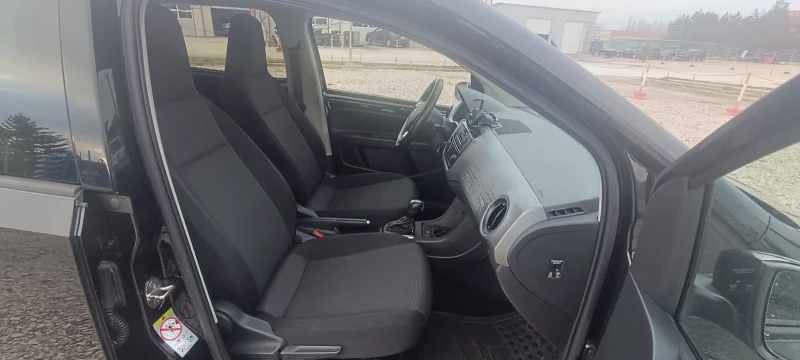 VW Up 36.8 KW CCS Port, Гаранция Батерия 2029г., снимка 7 - Автомобили и джипове - 36687111