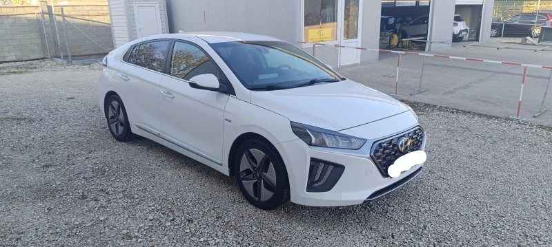 Hyundai Ioniq 1.6 Hybrid, Automatic, Оригинални 106000 km., снимка 4 - Автомобили и джипове - 36687111