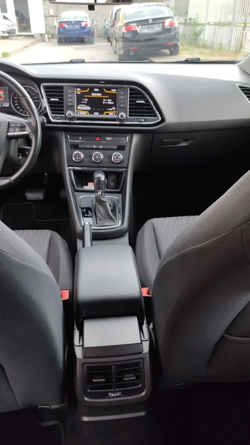 Seat Leon 1.6 TDI лизинг, снимка 10 - Автомобили и джипове - 52384964