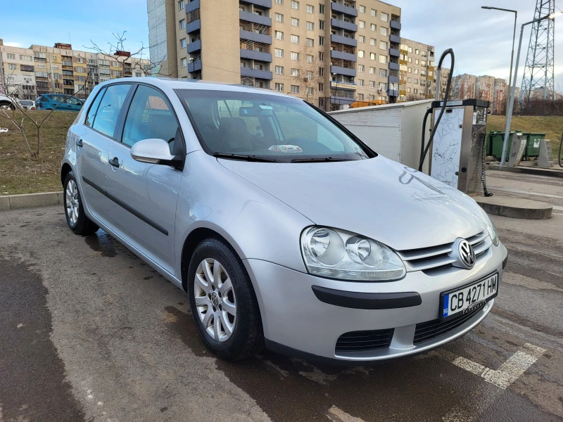 VW Golf 5 1.9 TDI КАТО НОВА ! , снимка 4 - Автомобили и джипове - 47058431