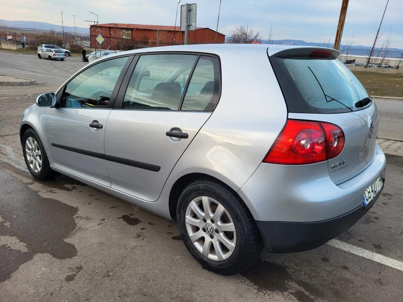 VW Golf 5 1.9 TDI КАТО НОВА ! , снимка 8 - Автомобили и джипове - 47058431