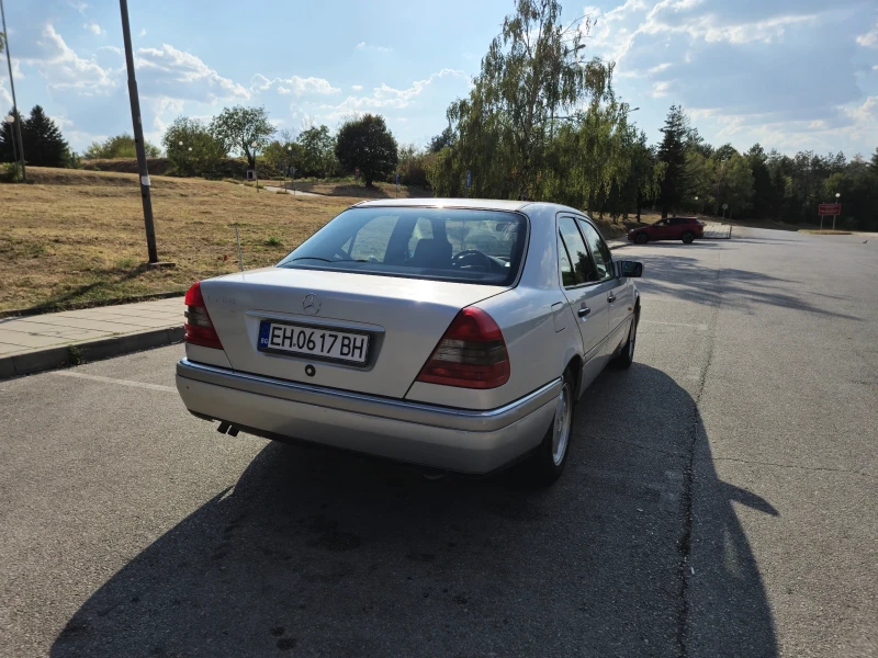 Mercedes-Benz C 200 ELEGANCE, снимка 9 - Автомобили и джипове - 46994958