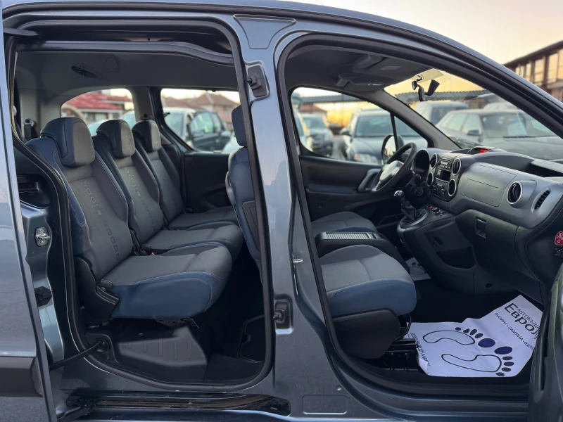 Citroen Berlingo 1.6i 109кс 7-места ГАЗ-БЕНЗИН КЛИМАТИК , снимка 12 - Автомобили и джипове - 48632558