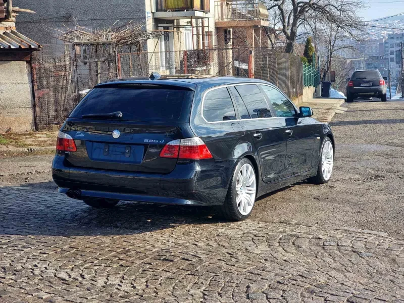 BMW 525 LCI, снимка 7 - Автомобили и джипове - 49394255